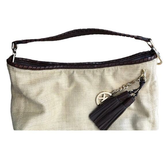 Michael Kors Bennet Straw Hobo Shoulder bag With gold accents & tassel - Picture 5 of 12